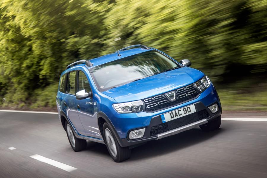  Dacia Logan MCV Stepway 2017 года  (UK) (фото 12 из 40)